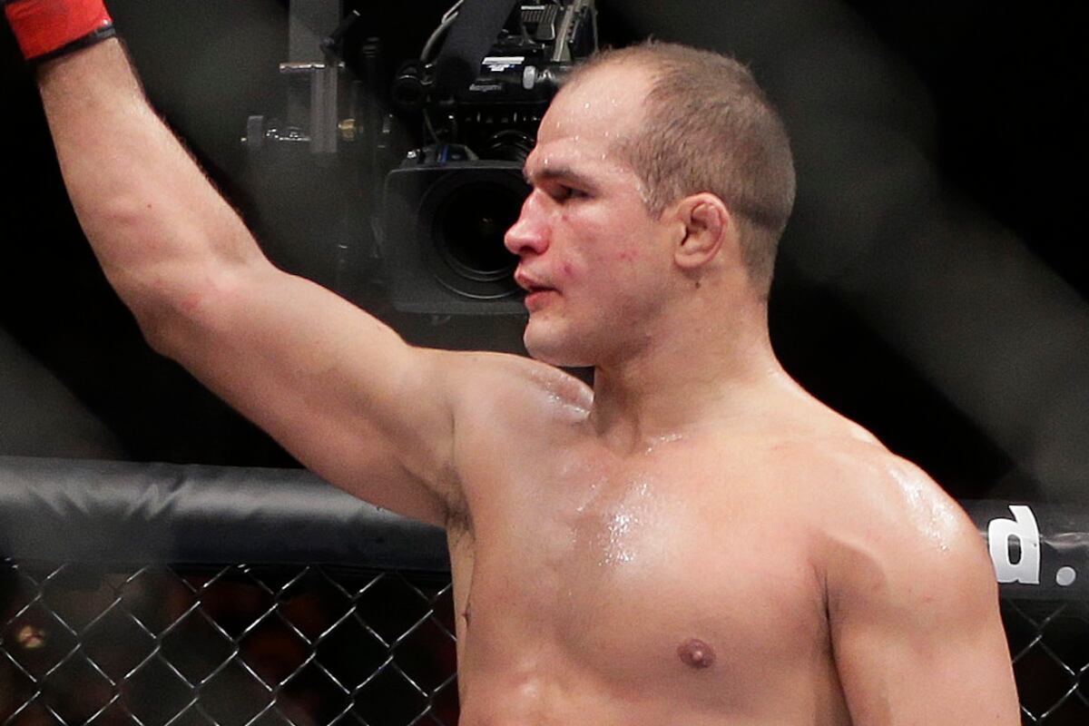 Junior Dos Santos: The UFC’s Forgotten Star | News, Scores, Highlights