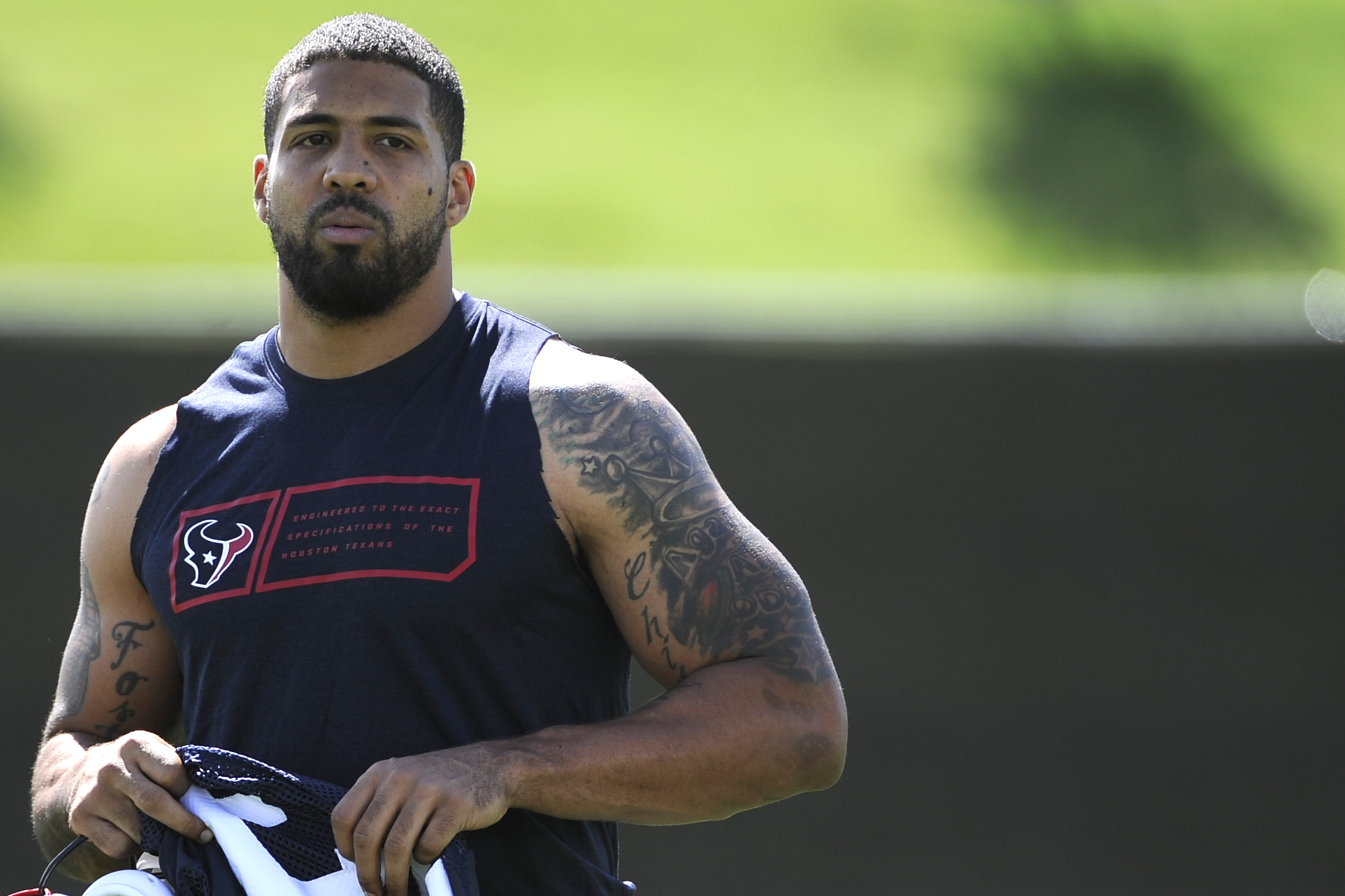 Texans star Arian Foster rips Anheuser-Busch for criticism of NFL