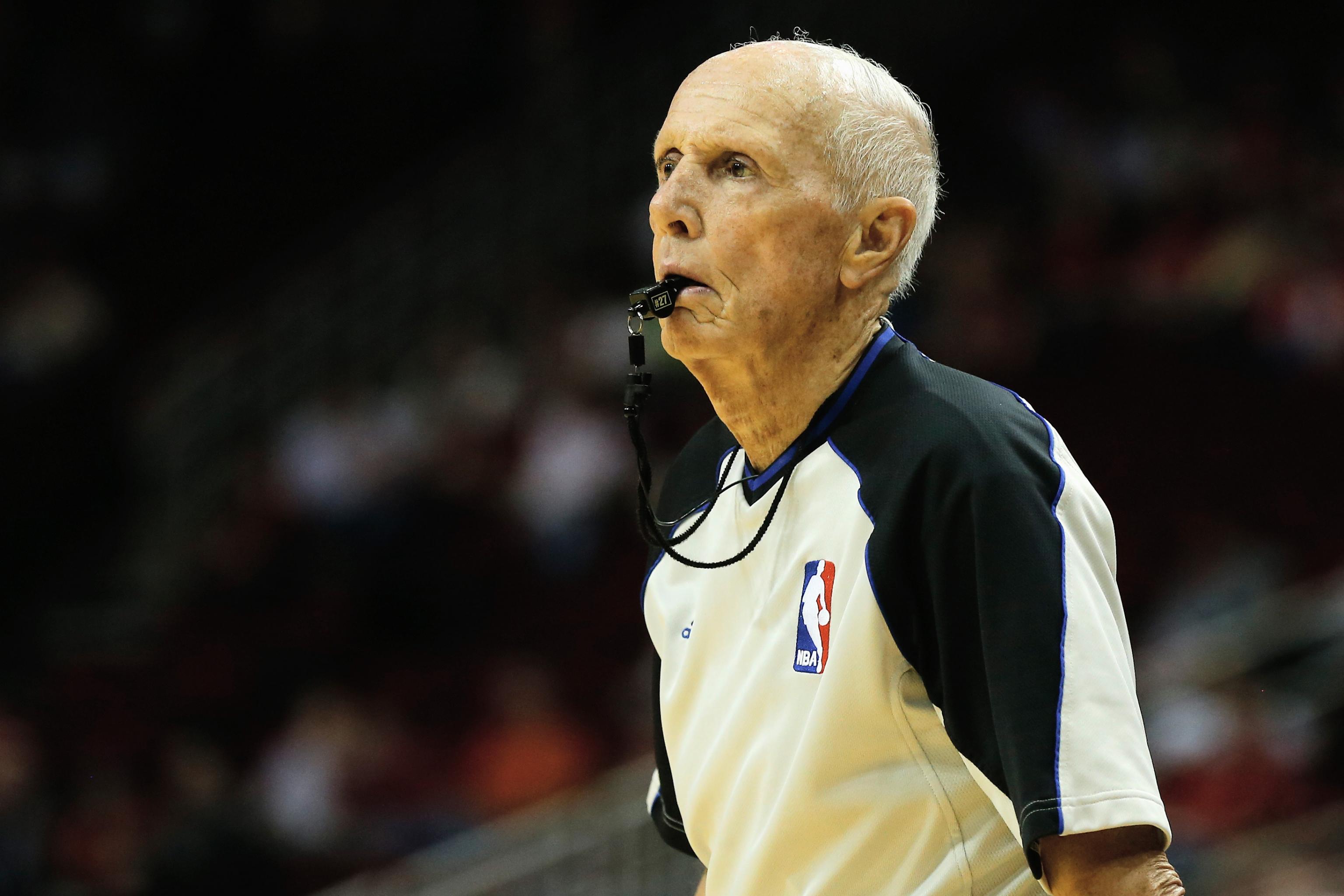 Dick Bavetta, N.B.A. Referee for 39 Years, Is Retiring - The New York Times