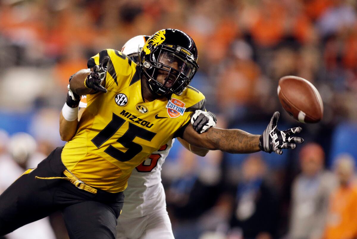 List 90+ Wallpaper What Is An Ineligible Receiver In Football Sharp