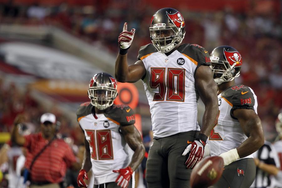 Buccaneers Greatest Moments: Young Bucs Shine in First Playoff Game