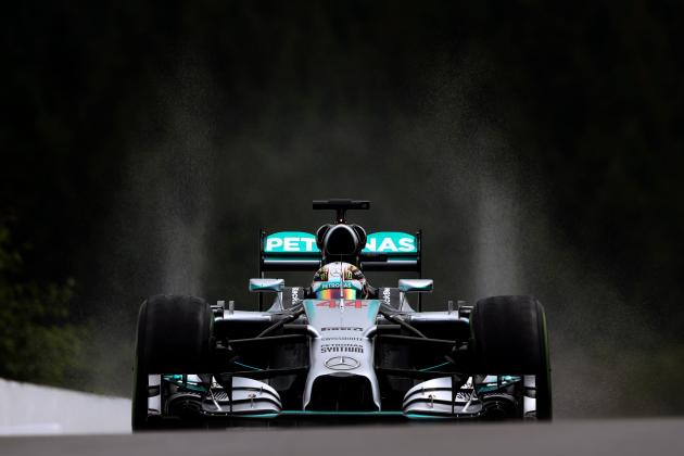 SPA, BELGIUM - AUGUST 23: Lewis Hamilton of Great Britain and Mercedes GP drives during qualifying ahead of the Belgian Grand Prix at Circuit de Spa-Francorchamps on August 23, 2014 in Spa, Belgium. (Photo by Mark Thompson/Getty Images)