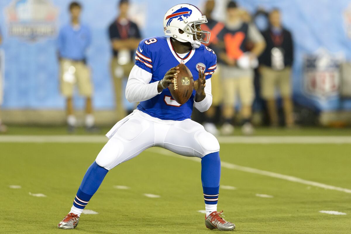 NFL Cuts 2014: Most Surprising Names Available After Latest Roster