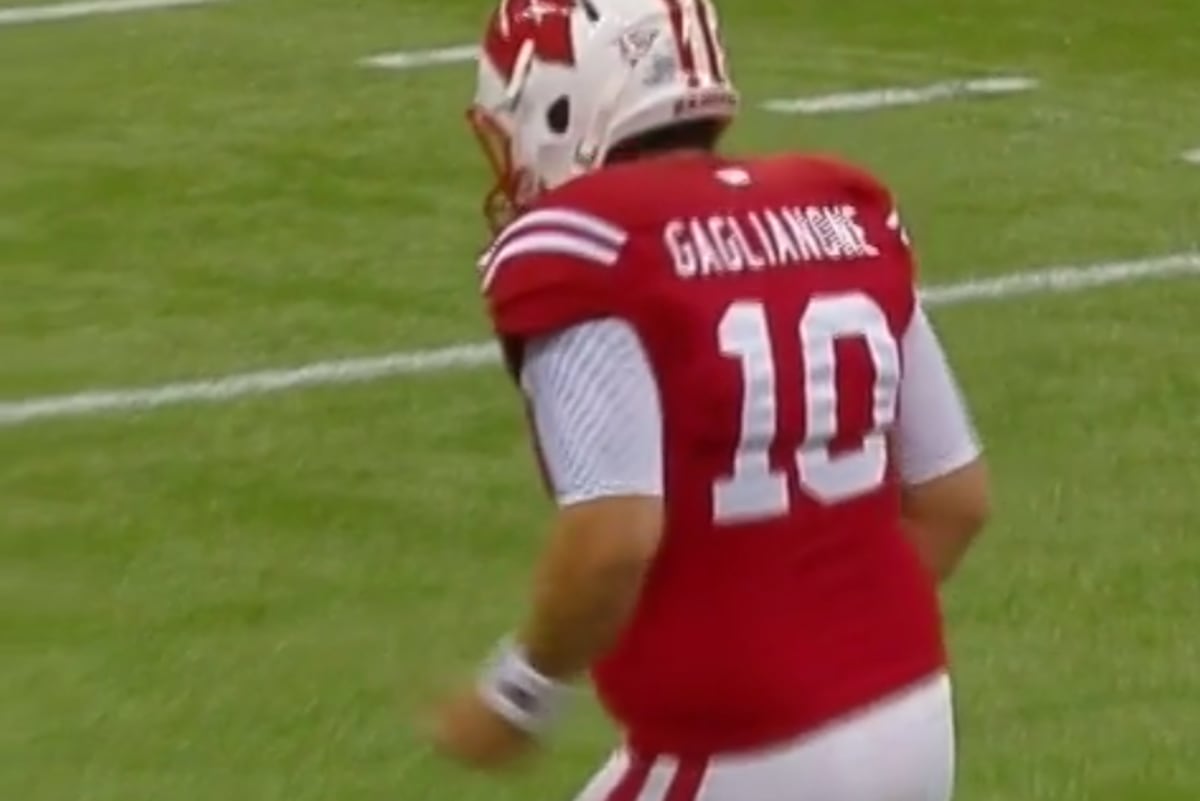 Wisconsin Kicker Wisconsin Badgers Freshman Kicker Busts a Move After Hitting 51-Yard ...