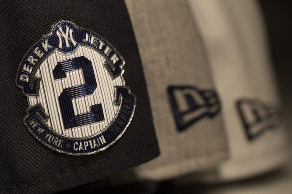 New York Yankees Derek Jeter Number 2 Retirement Patch