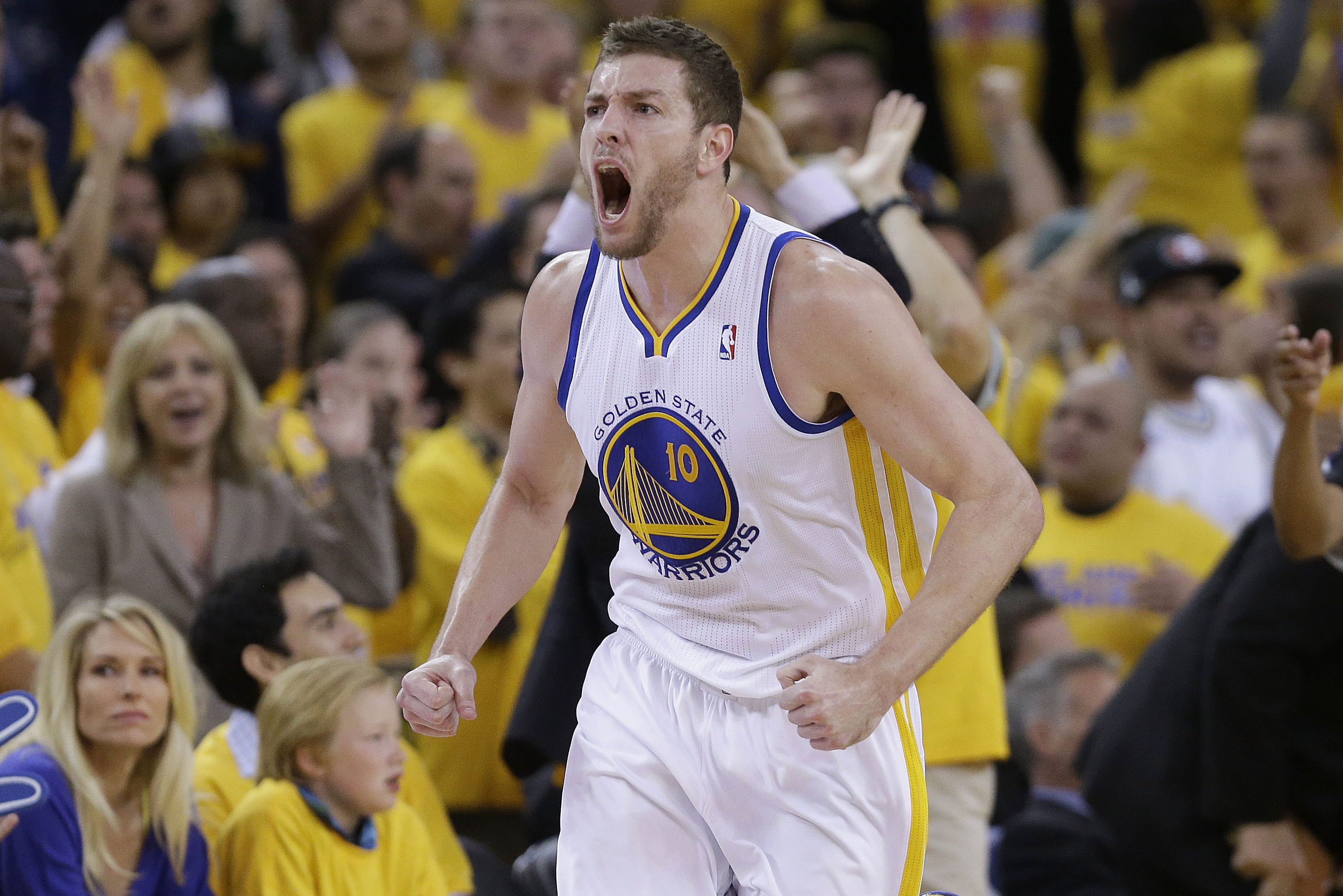 How should the Golden State Warriors utilize David Lee once he returns from  injury? - Golden State Of Mind