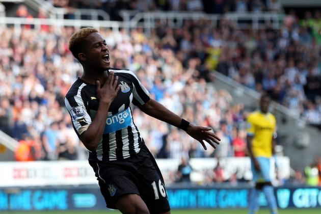 Newcastle United's Rolando Aarons celebrates his goal during their English Premier League soccer match against Crystal Palace at St James' Park, Newcastle, England, Saturday, Aug. 30, 2014. (AP Photo/Scott Heppell)