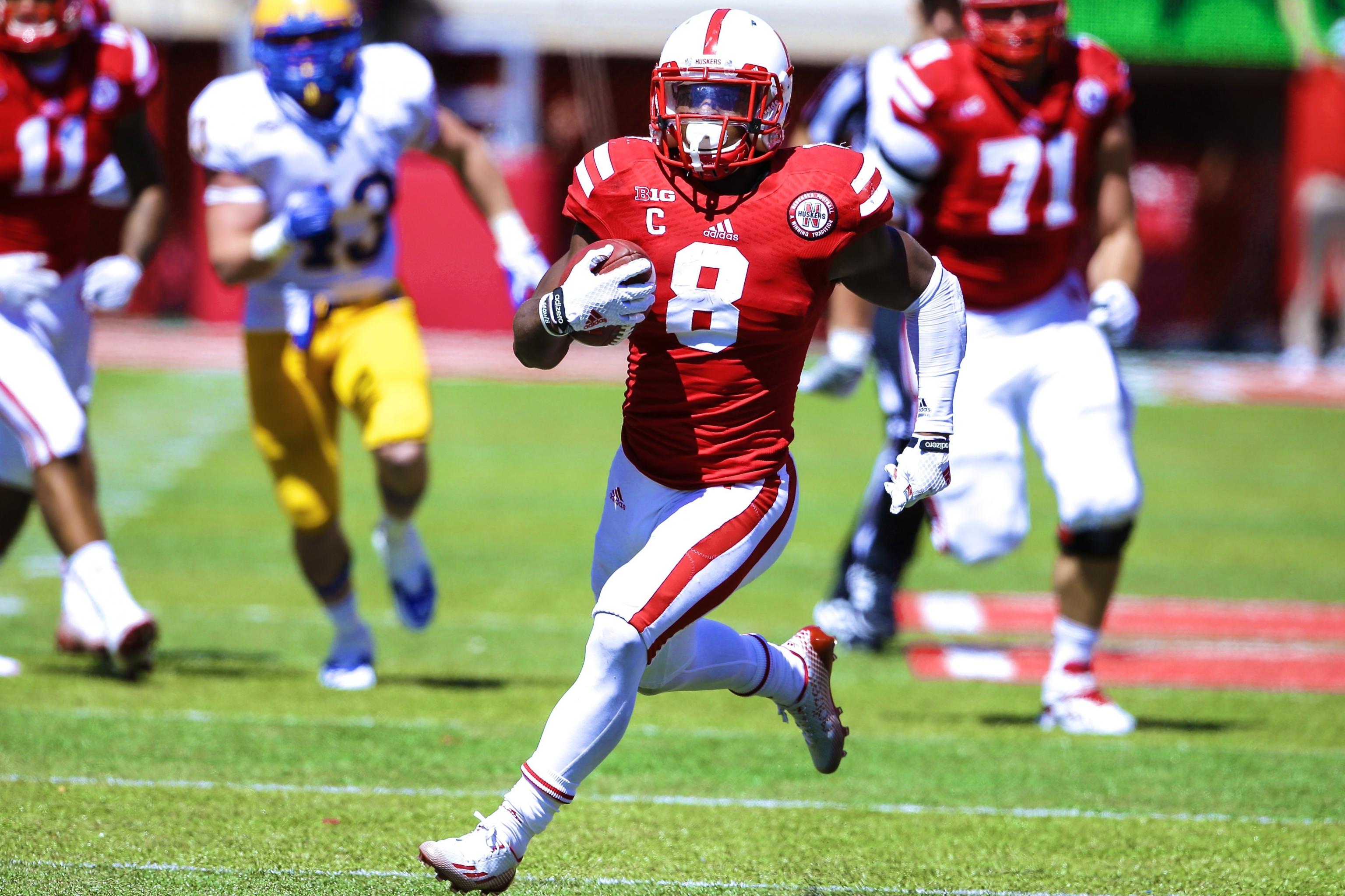 Las Vegas Raiders running back Ameer Abdullah (22) on a kickoff