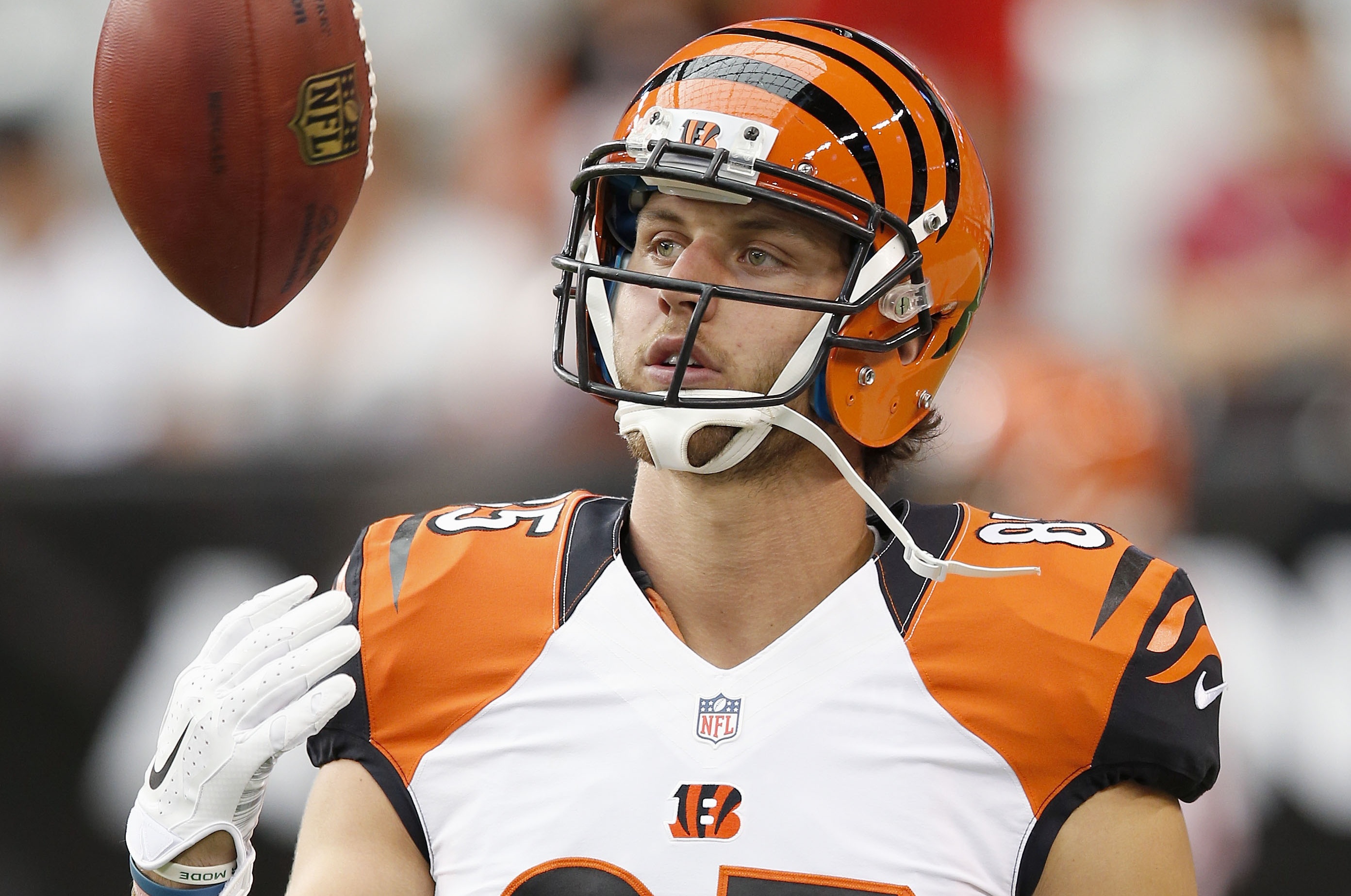 Bengals TE Tyler Eifert Dislocates His Elbow In Gruesome Fashion