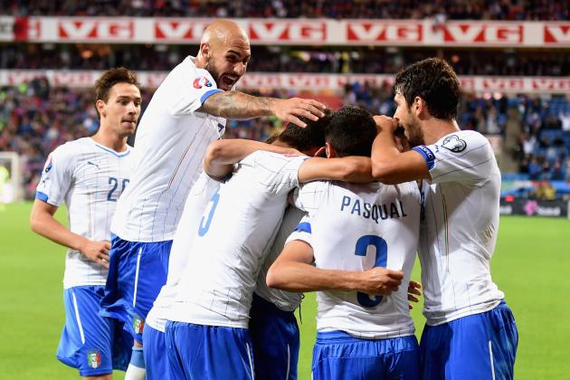 OSLO, NORWAY - SEPTEMBER 09: Leonardo Bonucci of Italy (C) celebrates during the UEFA EURO 2016 qualifier match between Norway and Italy at Ullevaal Stadion on September 9, 2014 in Oslo, Norway. (Photo by Claudio Villa/Getty Images)