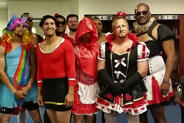 Former Bats dress up for Reds' road trip