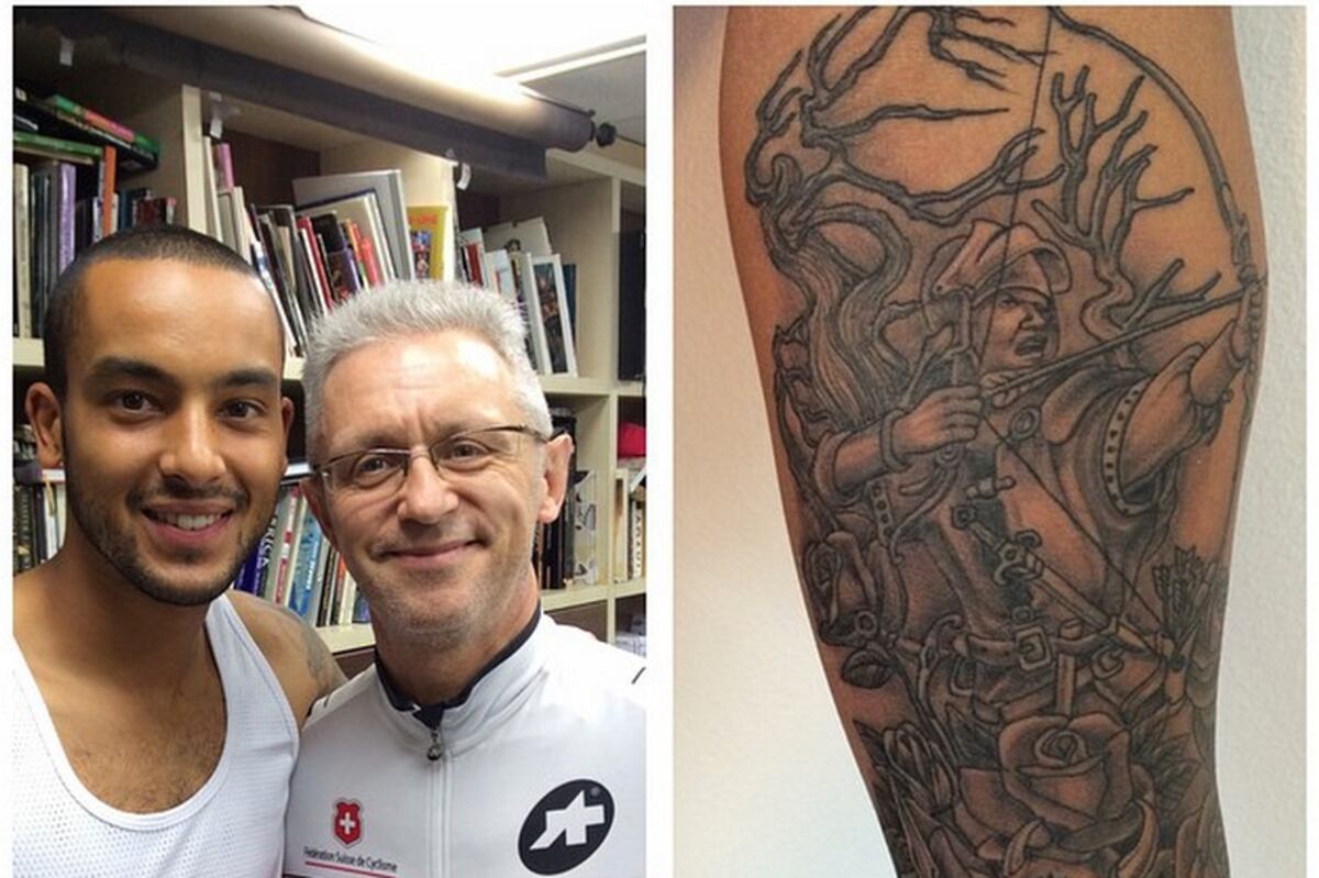 Arsenal Forward Theo Walcott Unveils New Goblin Tattoo Bleacher