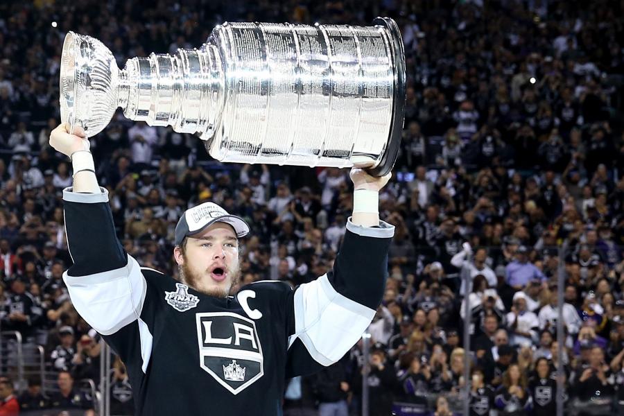 96 2000 Stanley Cup Finals Stock Photos, High-Res Pictures, and