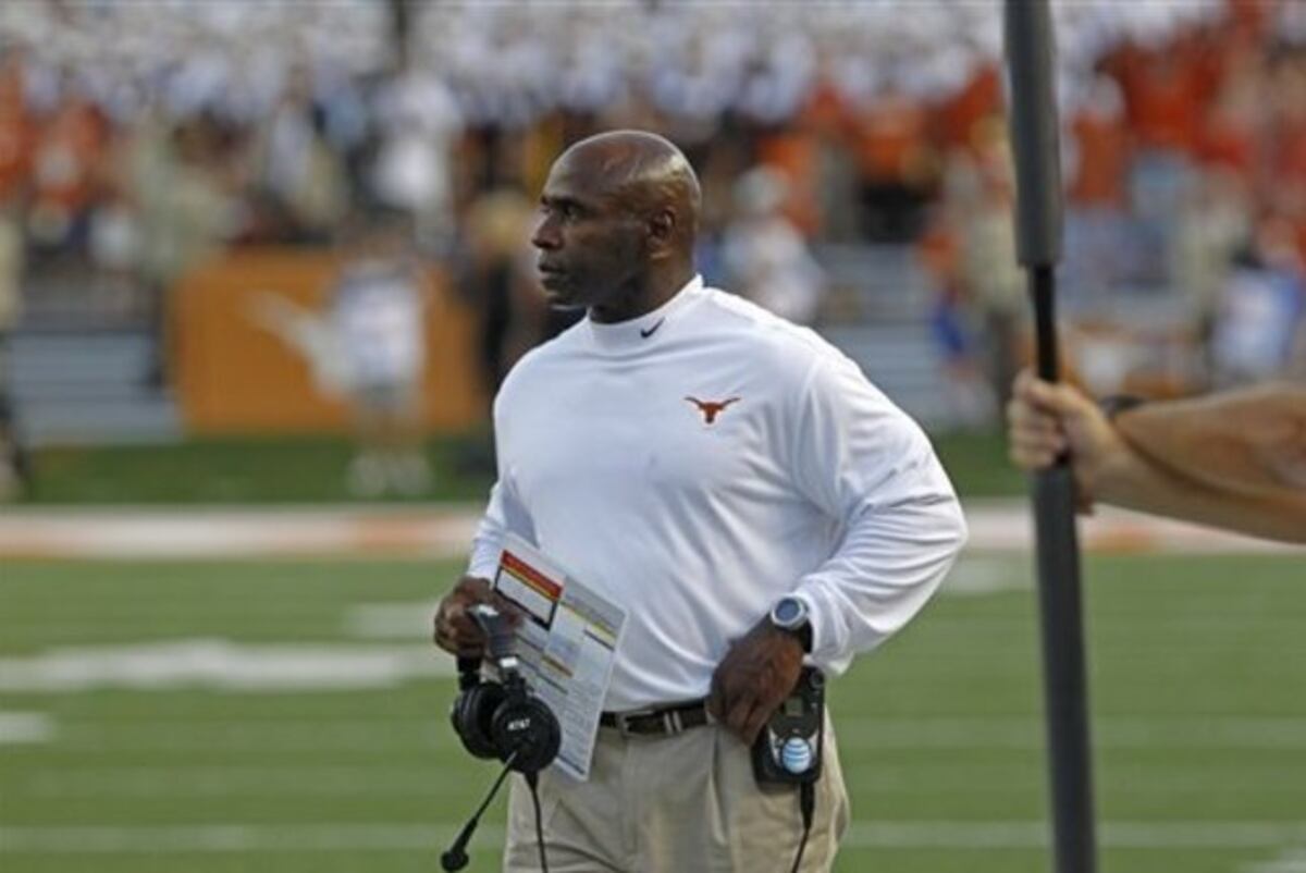 Texas Football Recruiting: Latest Updates on 2015 Commits, Visits and