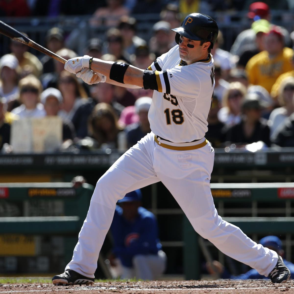 Neil Walker a hometown hero for Pittsburgh Pirates - ESPN
