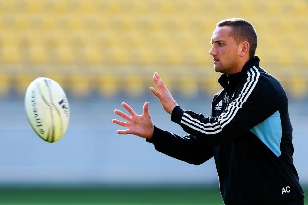 WELLINGTON, NEW ZEALAND - SEPTEMBER 11:  Aaron Cruden takes a pass during a New Zealand All Blacks training session at Westpac Stadium on September 11, 2014 in Wellington, New Zealand.  (Photo by Hagen Hopkins/Getty Images)