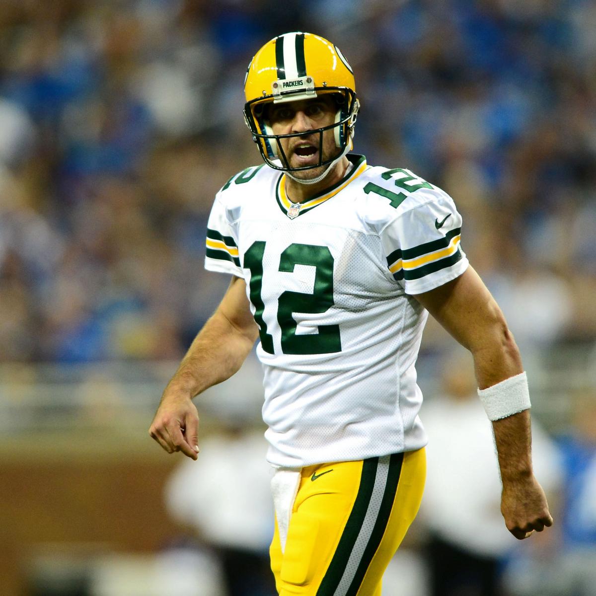 Missed Throws and Missed Receivers Highlight Aaron Rodgers' Early