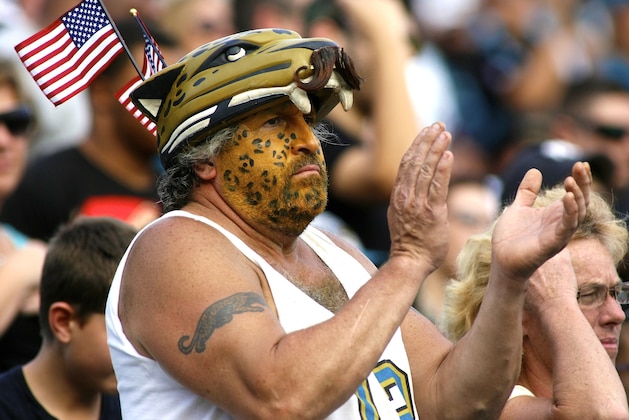 jacksonville jaguars send letter asking fans to sit down at games