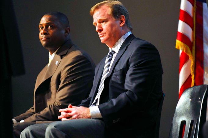 Troy Vincent Leads Meeting That Could Help Transform the NFL