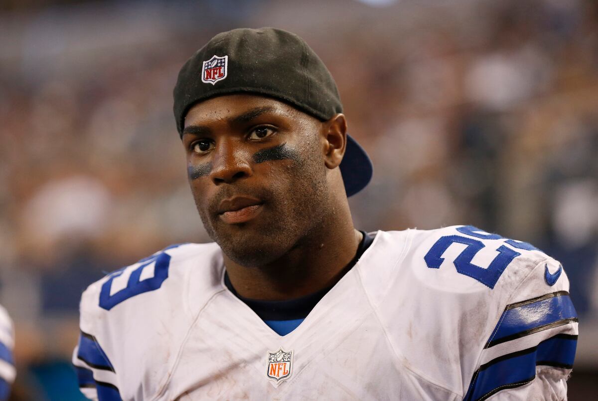 Does Cowboys Running Back DeMarco Murray Have a Fumbling Problem