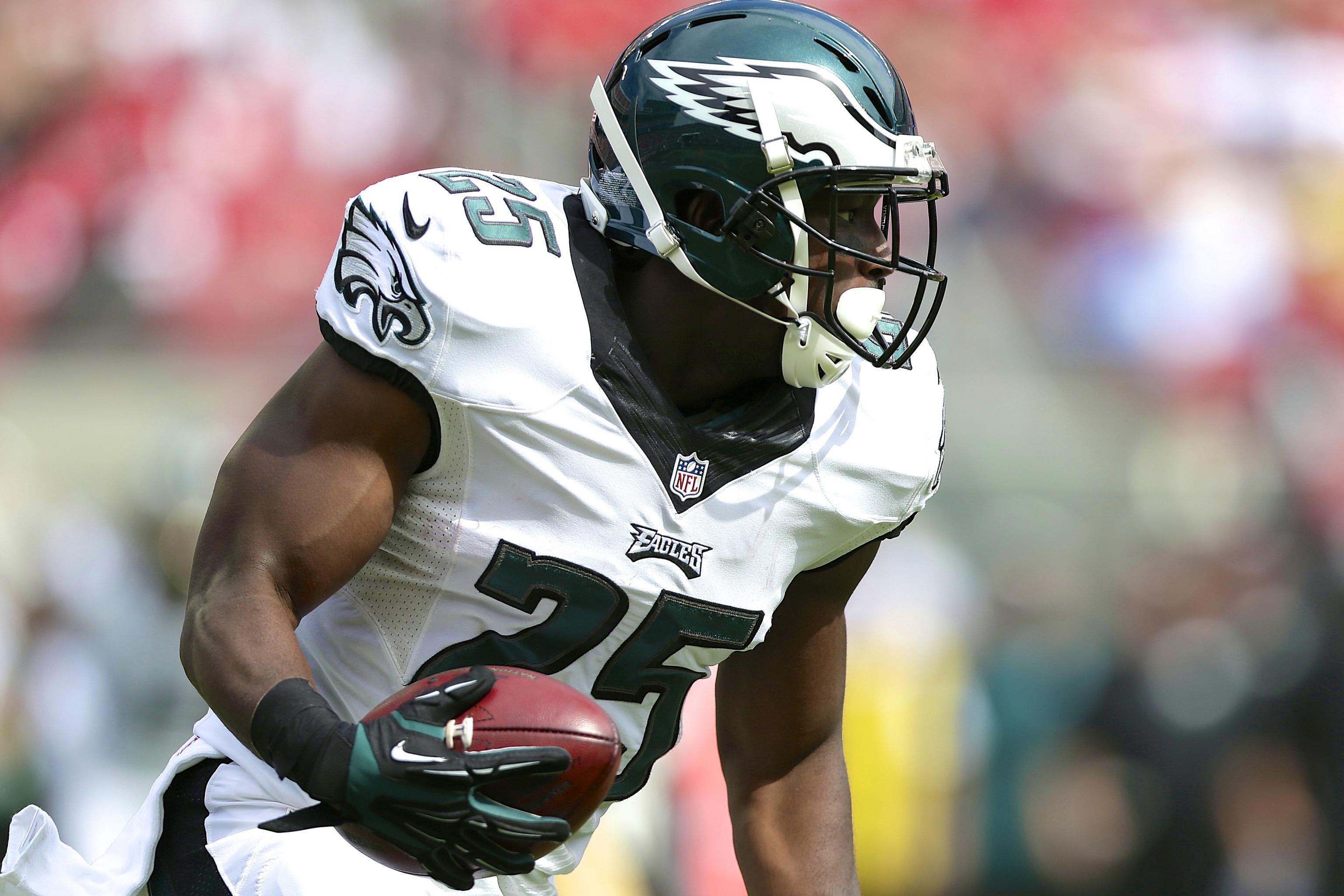 LeSean McCoy injury: Eagles RB says knee swelling will be fine - Bleeding  Green Nation