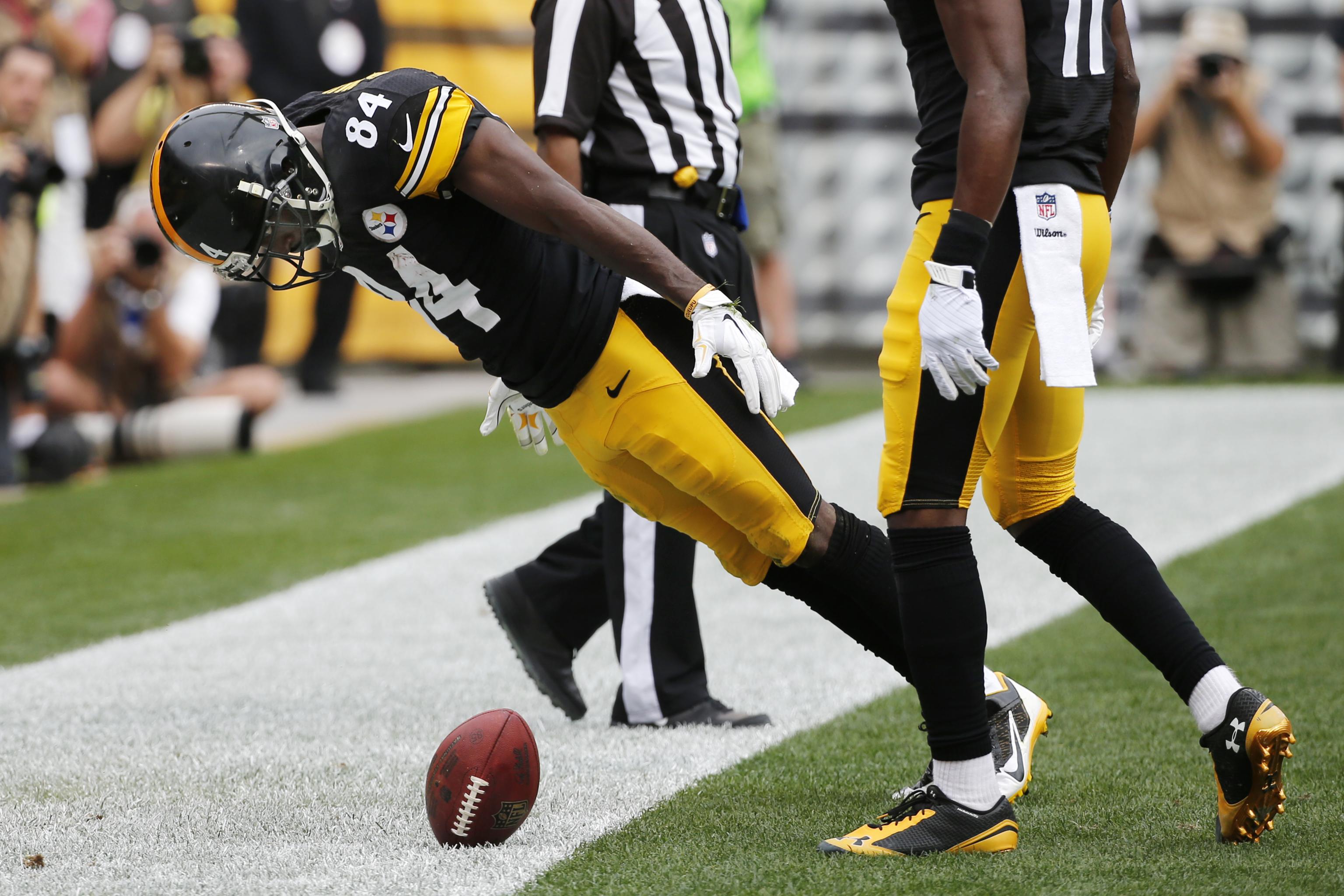 Pittsburgh Steelers on X: Antonio Brown has set an NFL record for