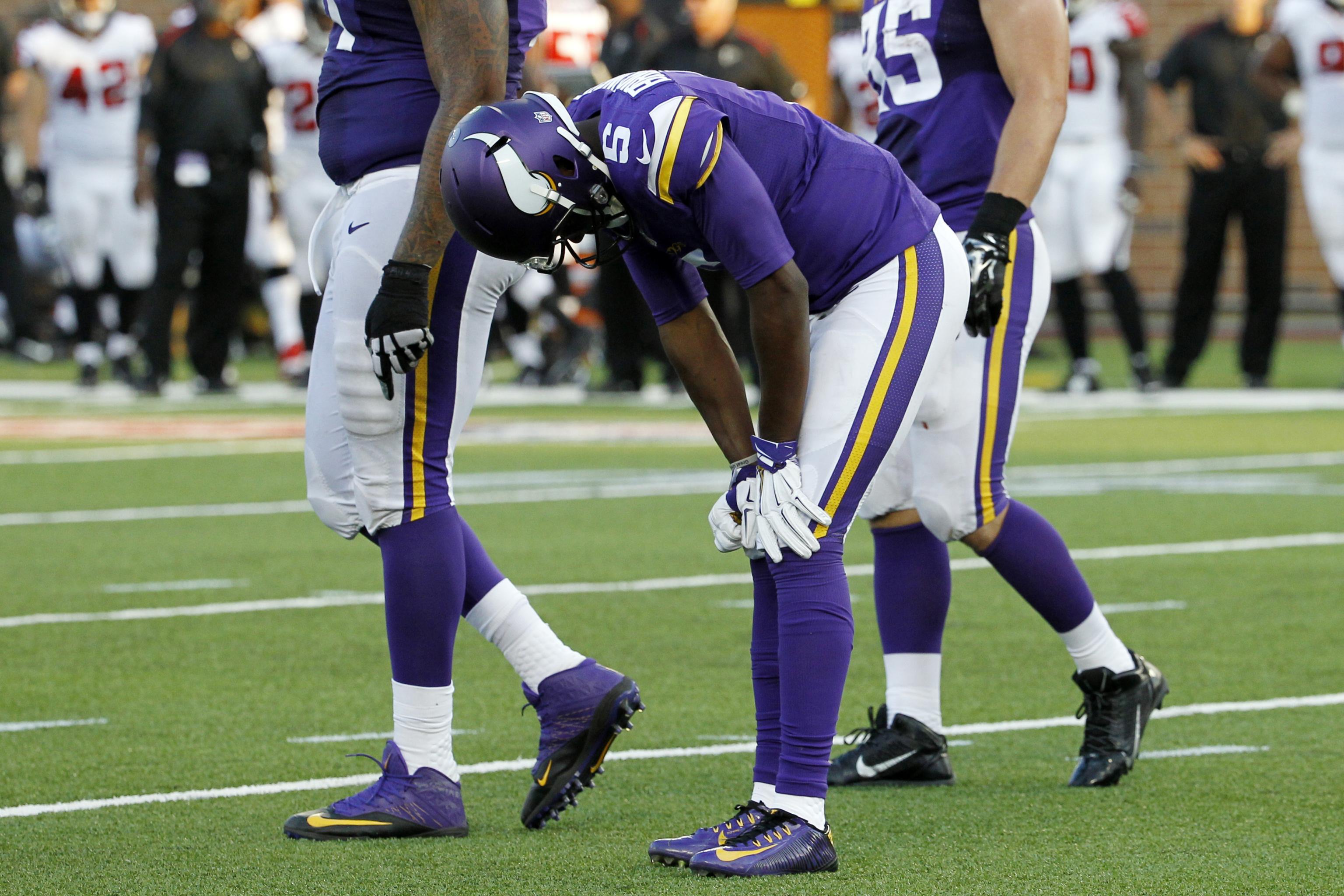 Teddy Bridgewater injured and Vikings practice - Music City Miracles