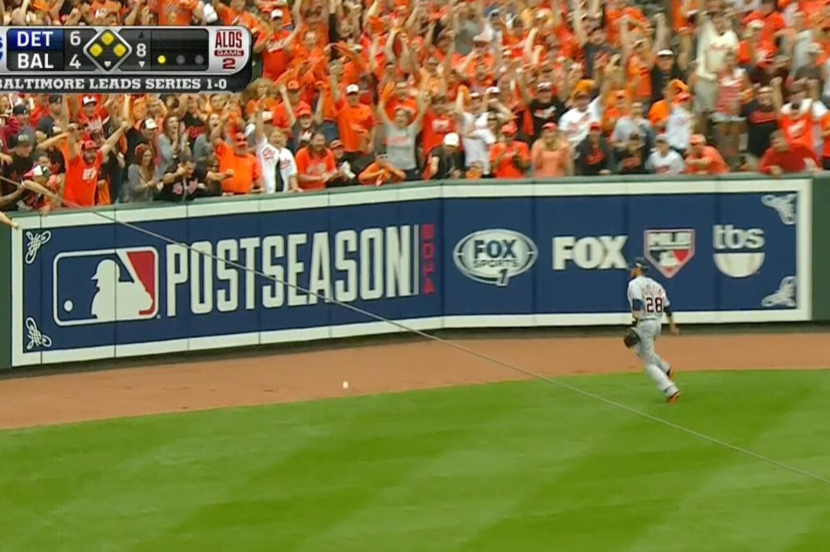 Delmon Young Gives Orioles Lead with BasesClearing Double in 8th