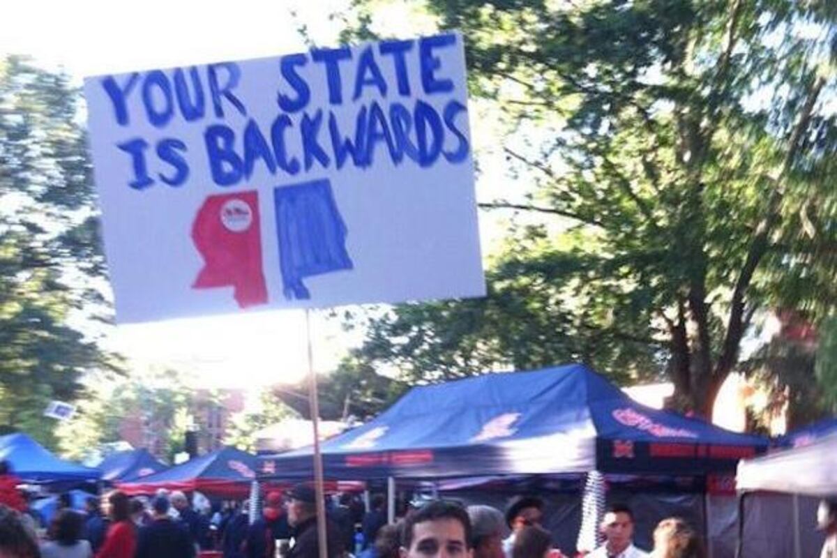 Best Signs from ESPN's 'College GameDay' Week 6 | News, Scores ...