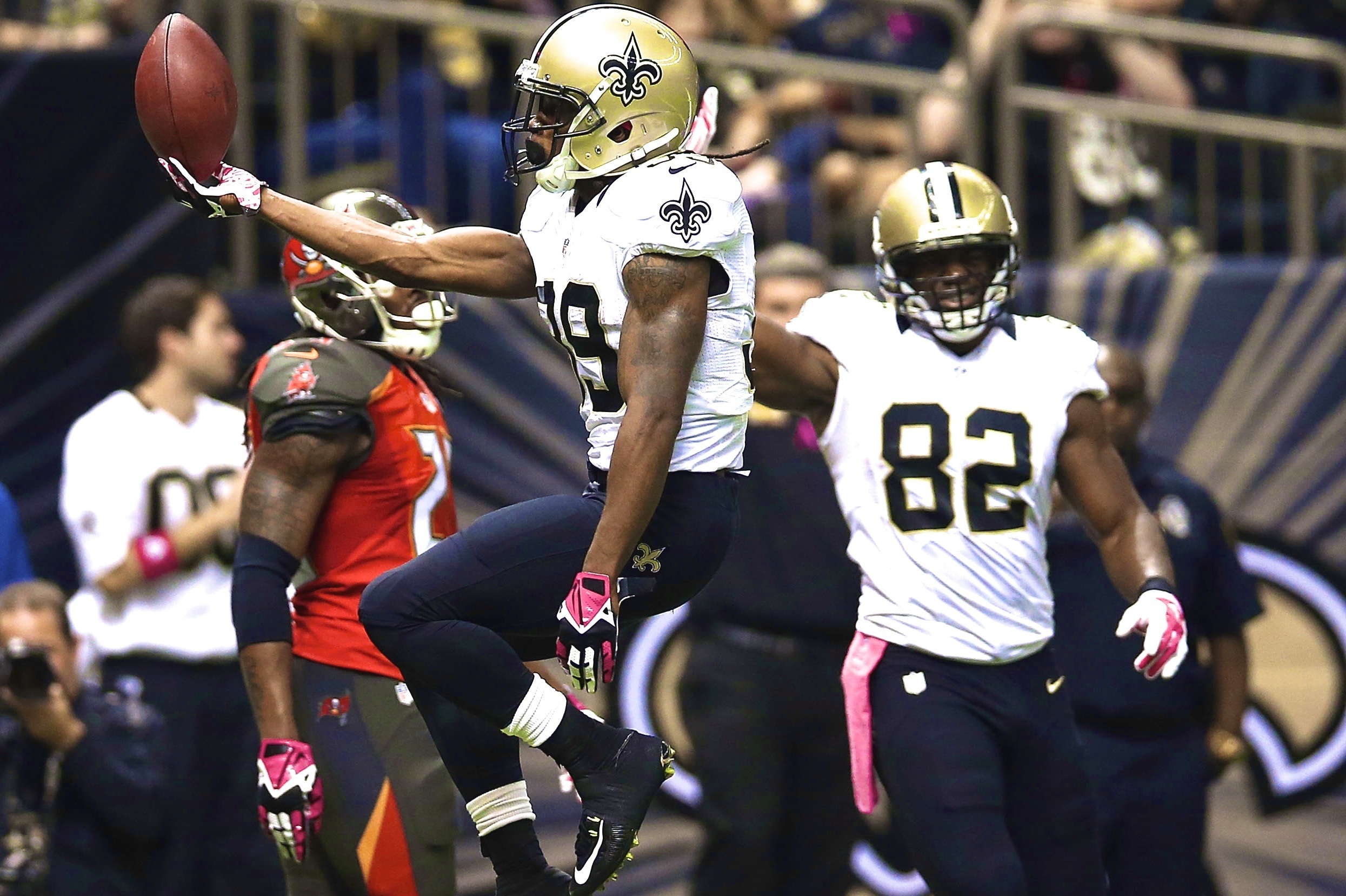 Khiry Robinson scores overtime TD to lead New Orleans Saints to 37-31 win  vs. Tampa Bay, Saints