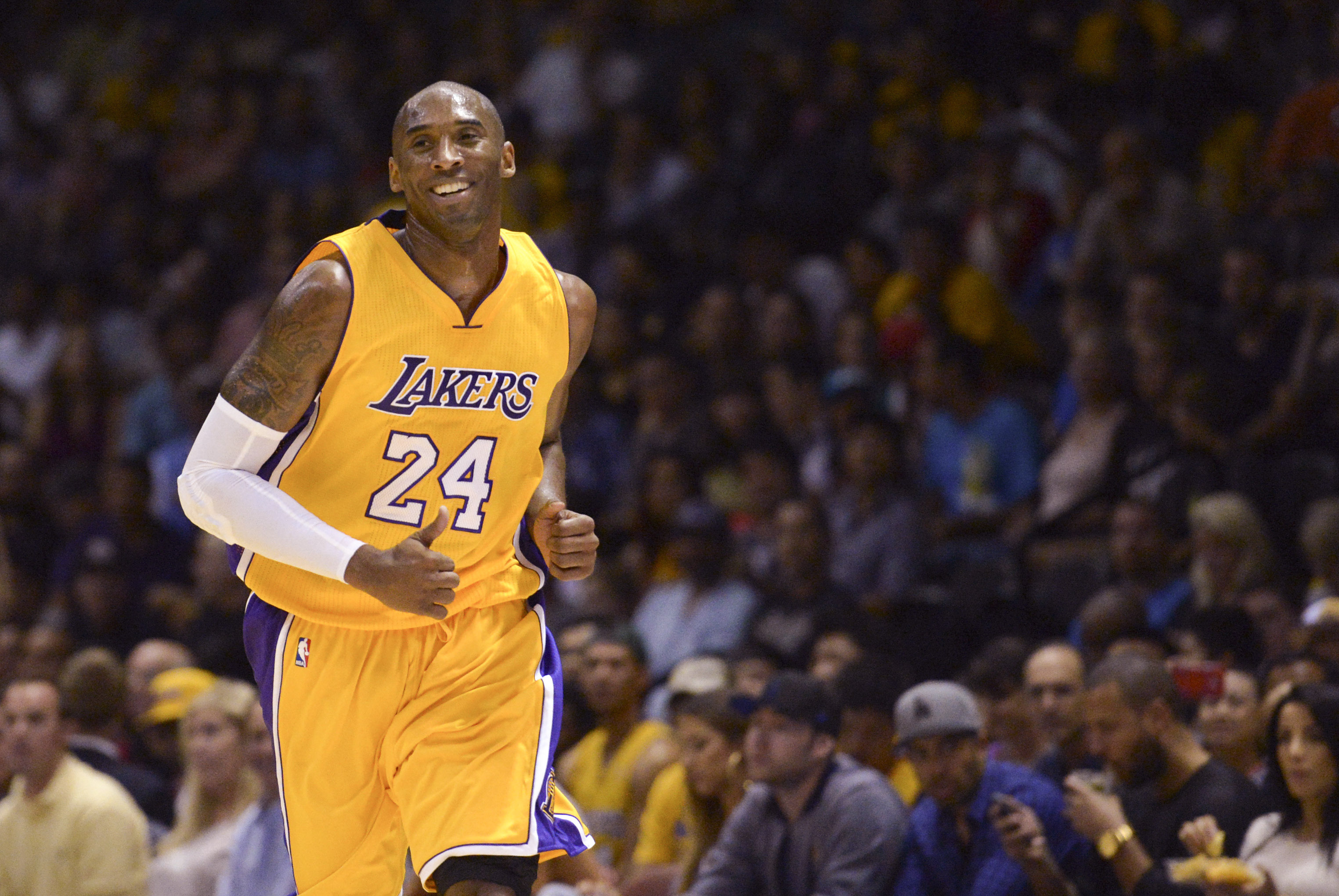 Kobe Bryant return spoiled as Raptors beat Lakers[8]
