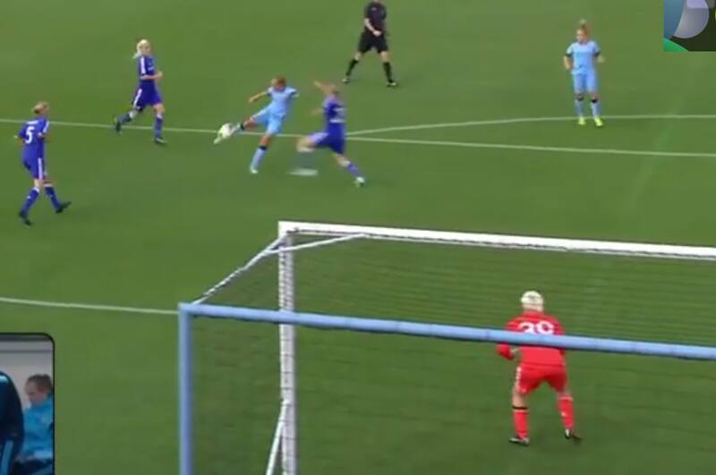 Manchester City Women S Star Toni Duggan Scores Incredible Goal Vs Chelsea Bleacher Report Latest News Videos And Highlights