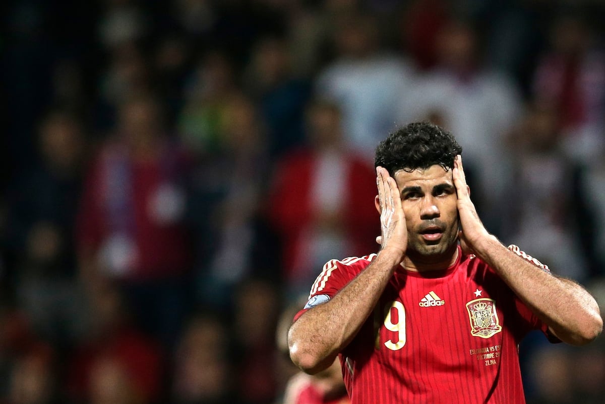 Vicente Del Bosque Has to Make Tough Choices If Spain Are to Rise Again