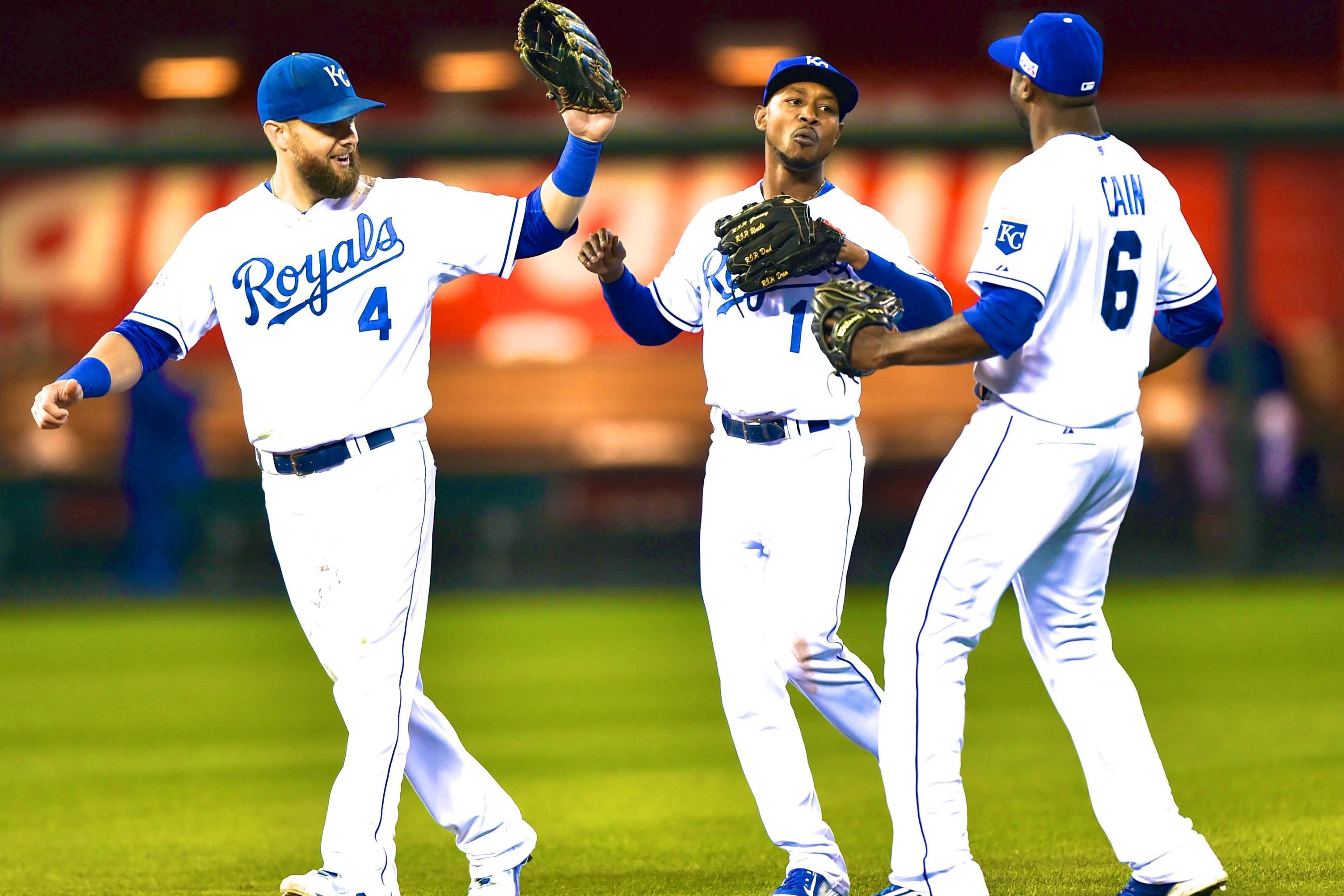 New father Mike Moustakas, other Royals players share photos of
