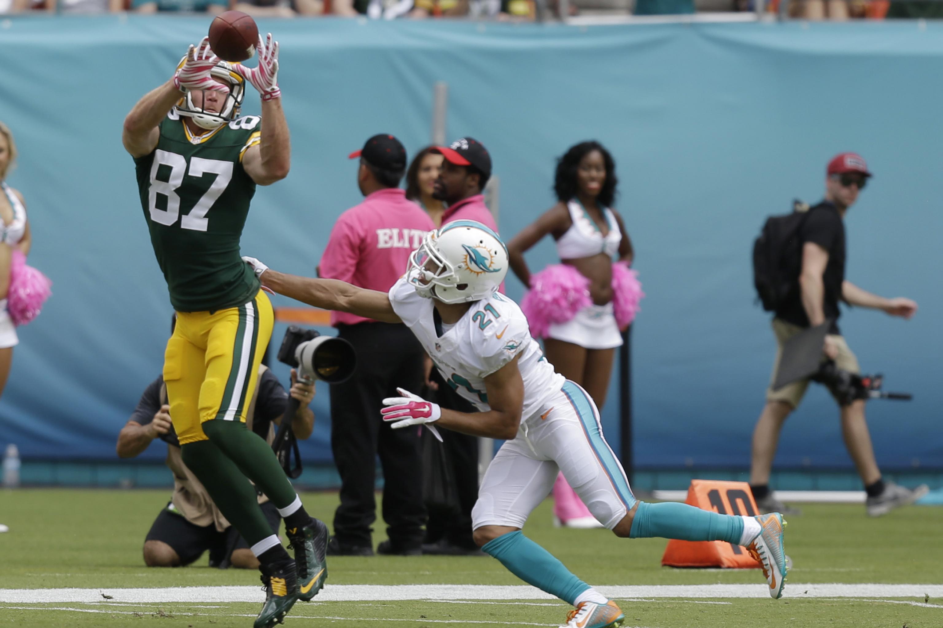 Dolphins cornerback Brent Grimes plays bigger than his size