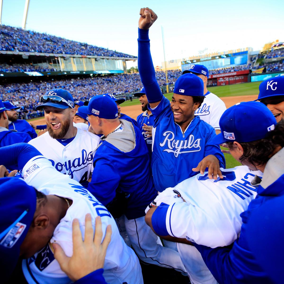 2014 Year In Review Auction: 2014 World Series Game-Used Baseball - Madison  Bumgarner Pitch to Lorenzo Cain, Bottom 6th Inning - Game 1, Kansas City  Royals vs San Francisco Giants