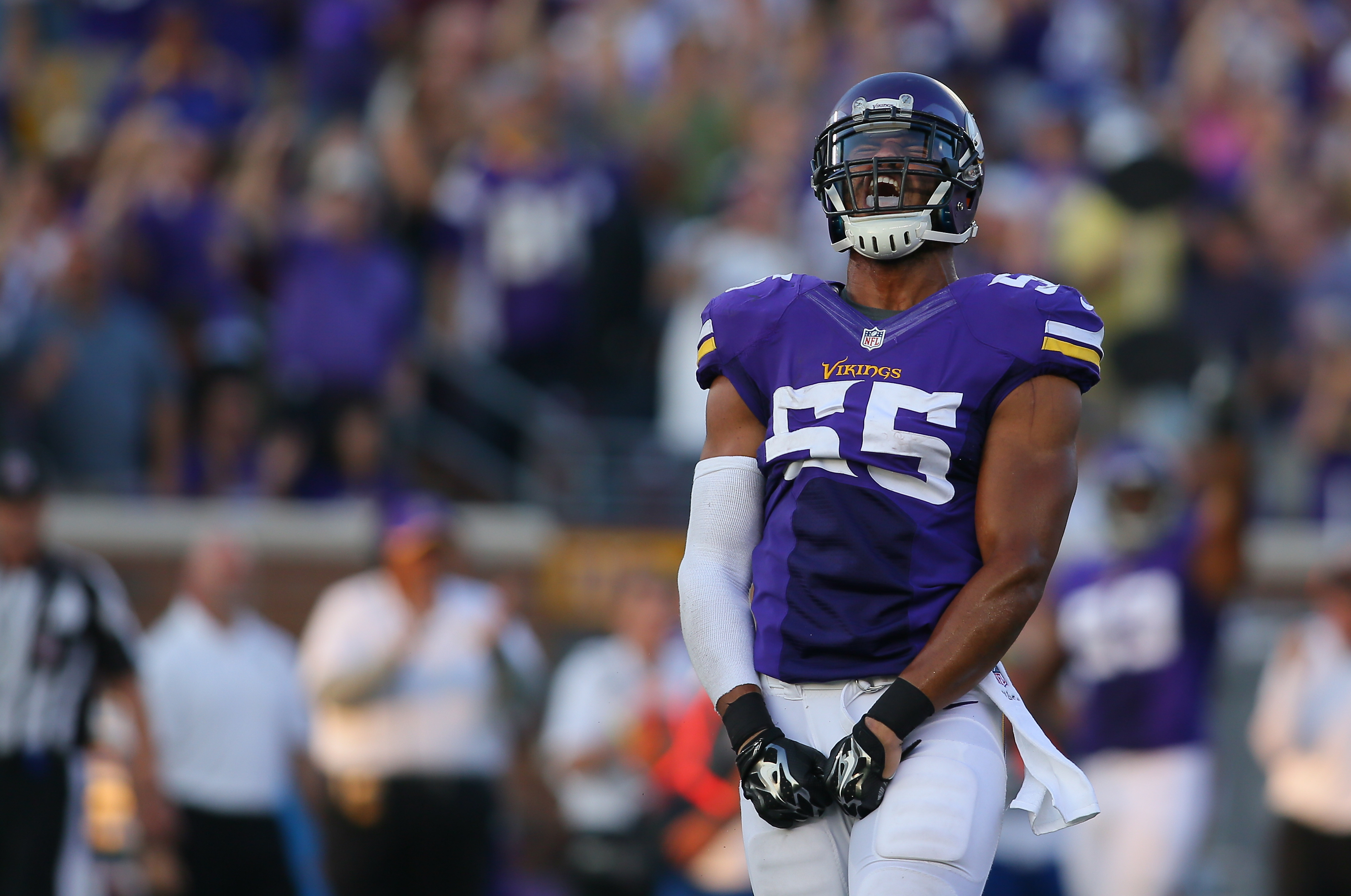 Report: Vikings to bring back Anthony Barr