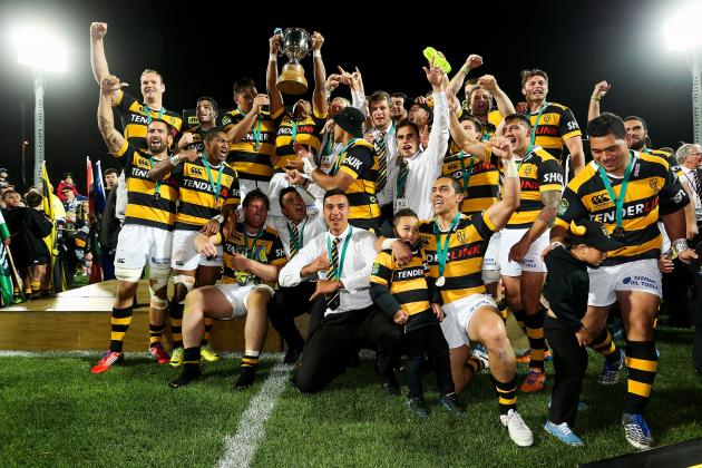 NEW PLYMOUTH, NEW ZEALAND - OCTOBER 25:  Taranaki players celebrate after winning the ITM Cup Premiership Final match between Taranaki and Tasman at Yarrow Stadium on October 25, 2014 in New Plymouth, New Zealand.  (Photo by Hagen Hopkins/Getty Images)