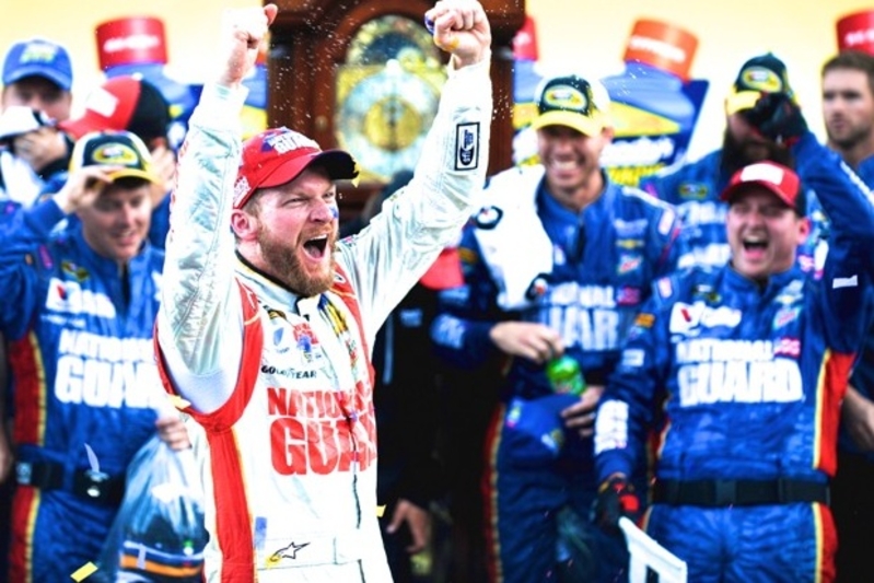 NASCAR at Martinsville 2014 Results: Winner, Standings, Highlights and Recap