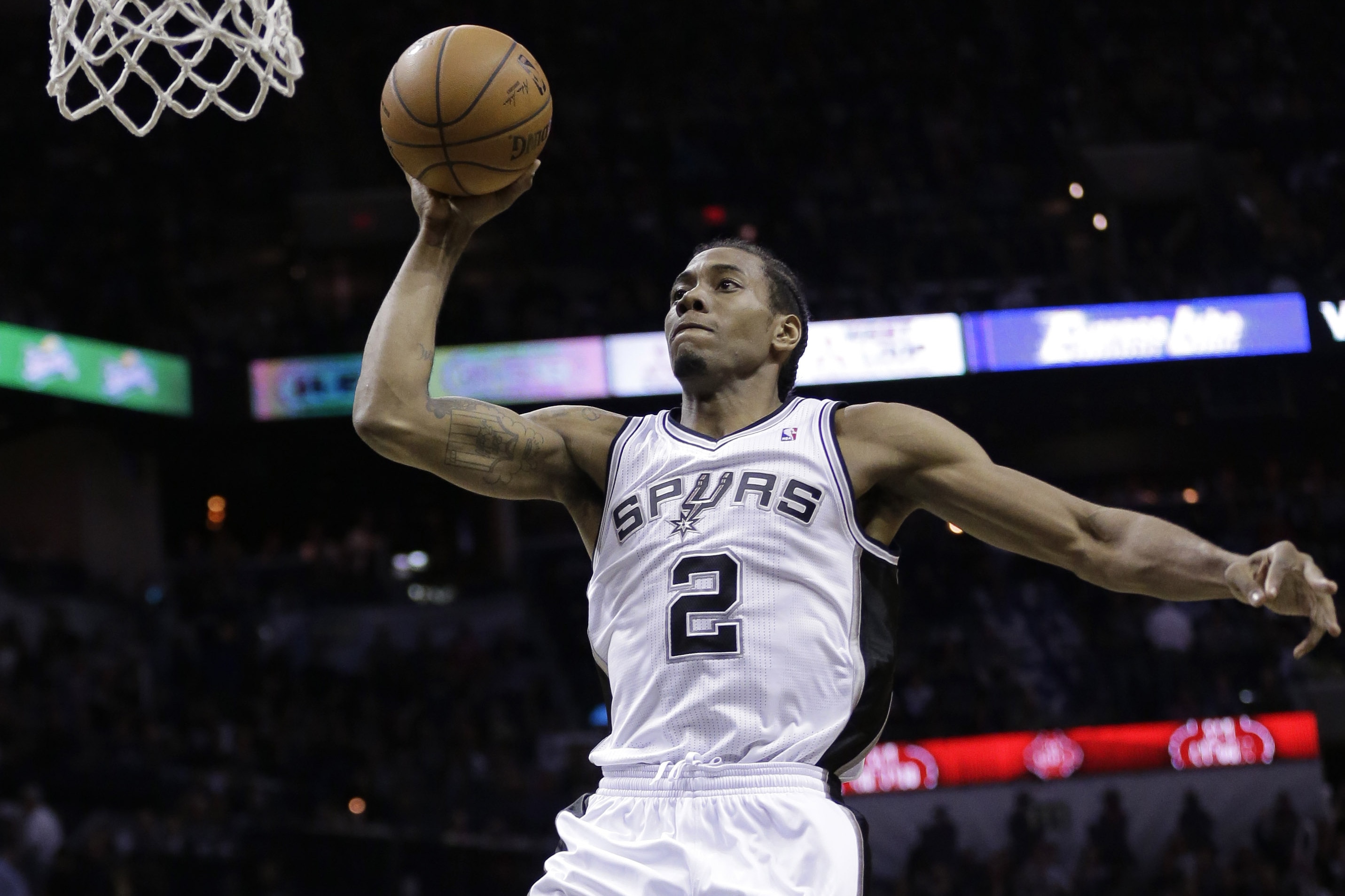 kawhi leonard contract news