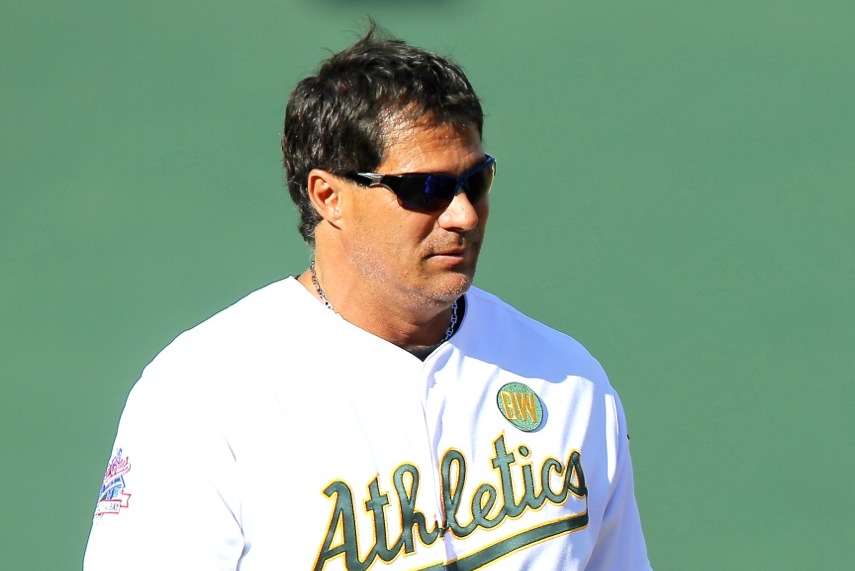 Jose Canseco accidentally shoots his left hand