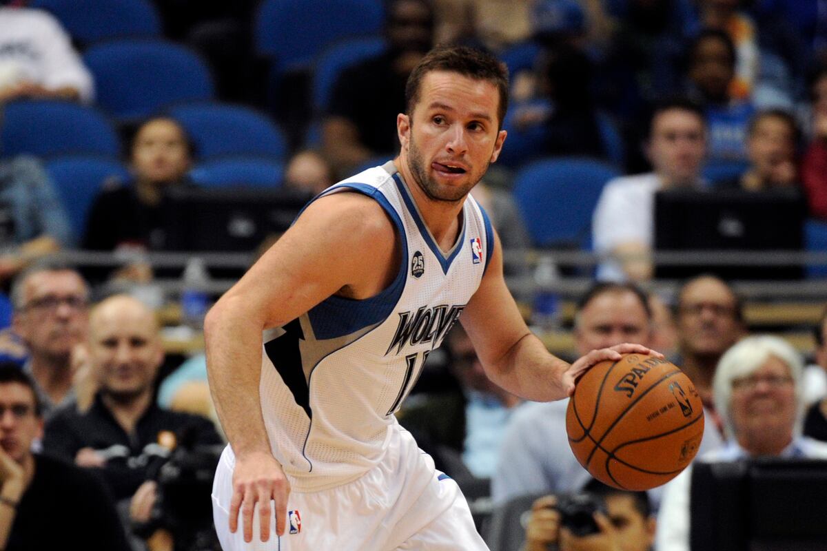 J.J. Barea to Mavericks: Latest Contract Details, Analysis ...