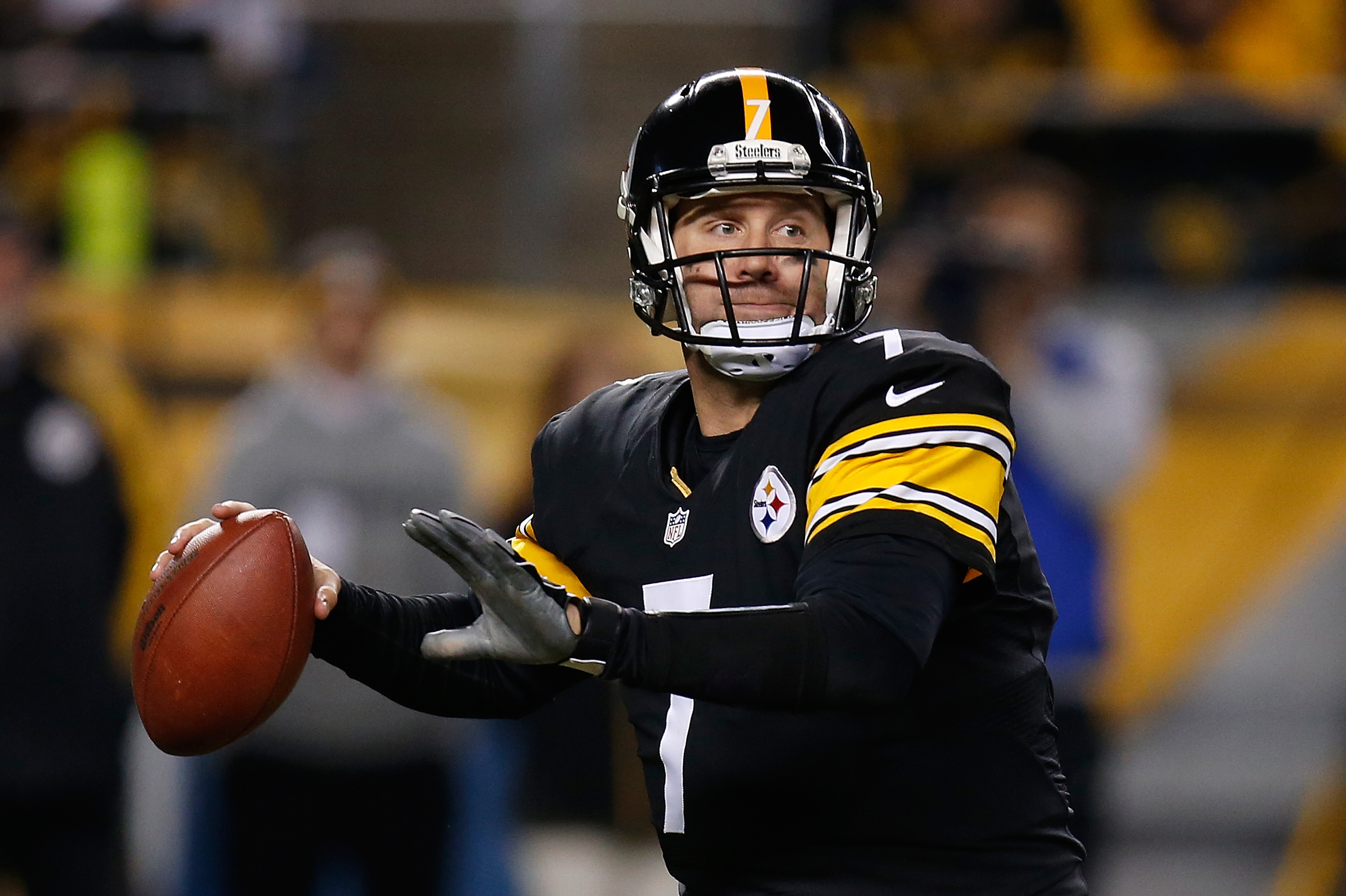 Lot Detail - 2014 Ben Roethlisberger Game Used & Signed Official NFL  Football Used For His Career Milestone 250th TD Pass Including Martavis  Bryant Receiving Gloves Used To Catch 250th TD Pass (