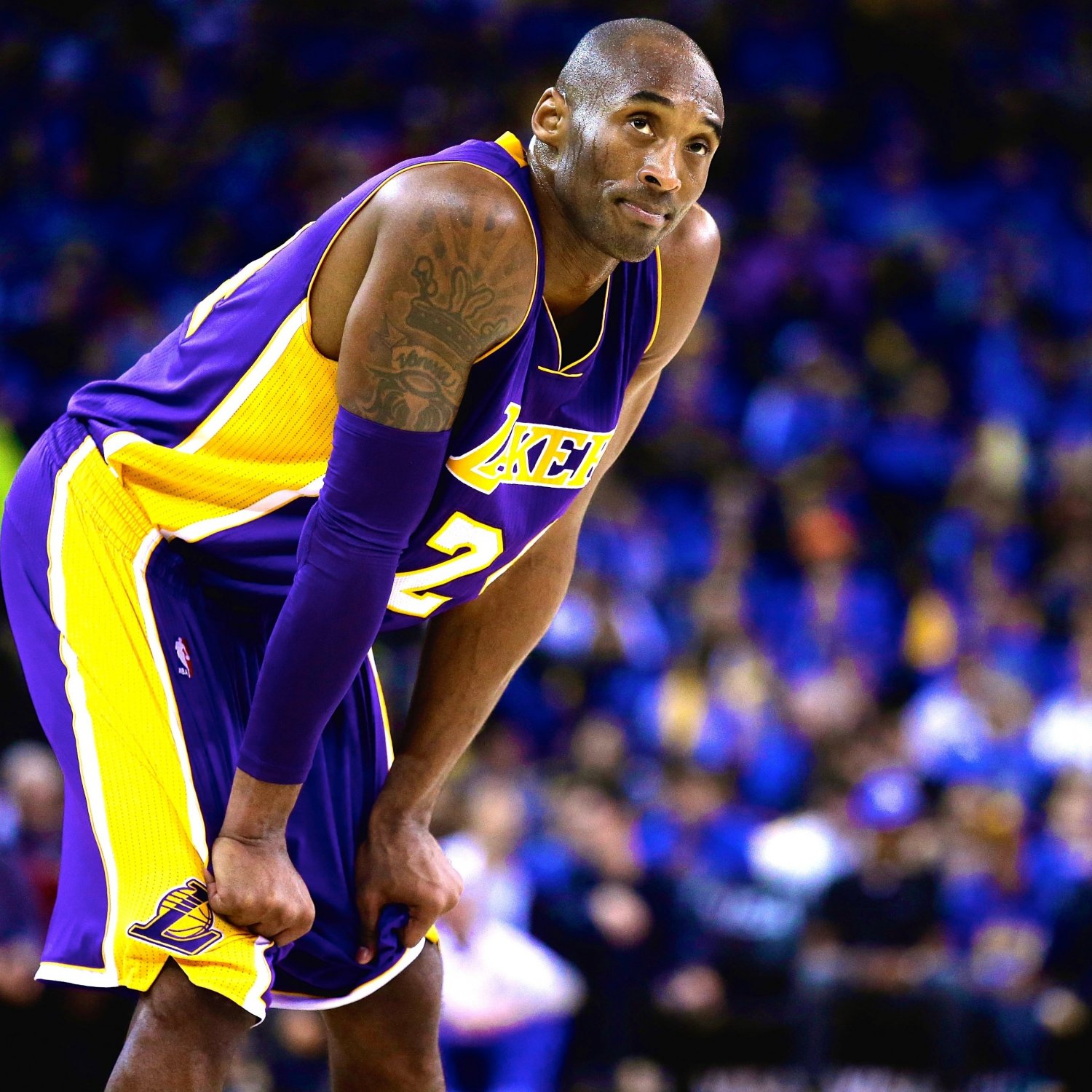 Kobe Bryant Scoffs at Idea of Leaving Lakers: 'I Bleed Purple and Gold ...