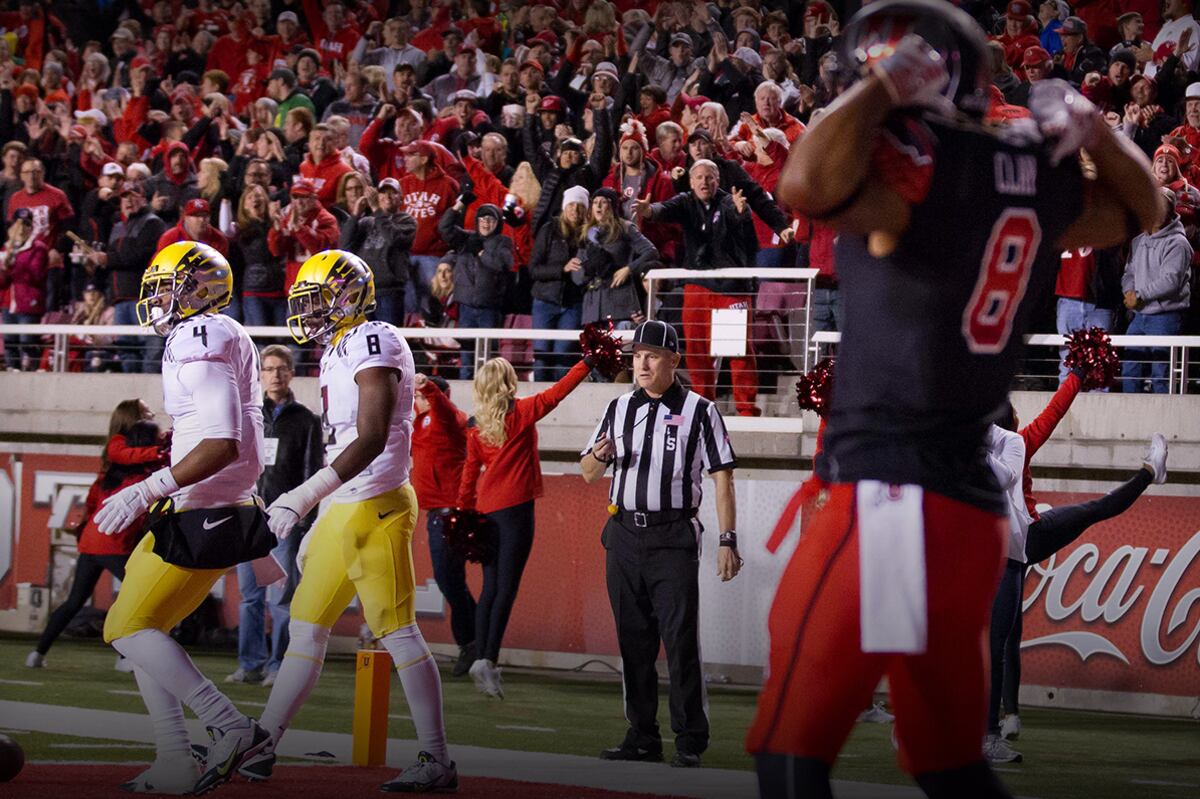 Watch Utah s Careless Mistake Lead To 100 Yard Oregon Touchdown News Scores Highlights 
