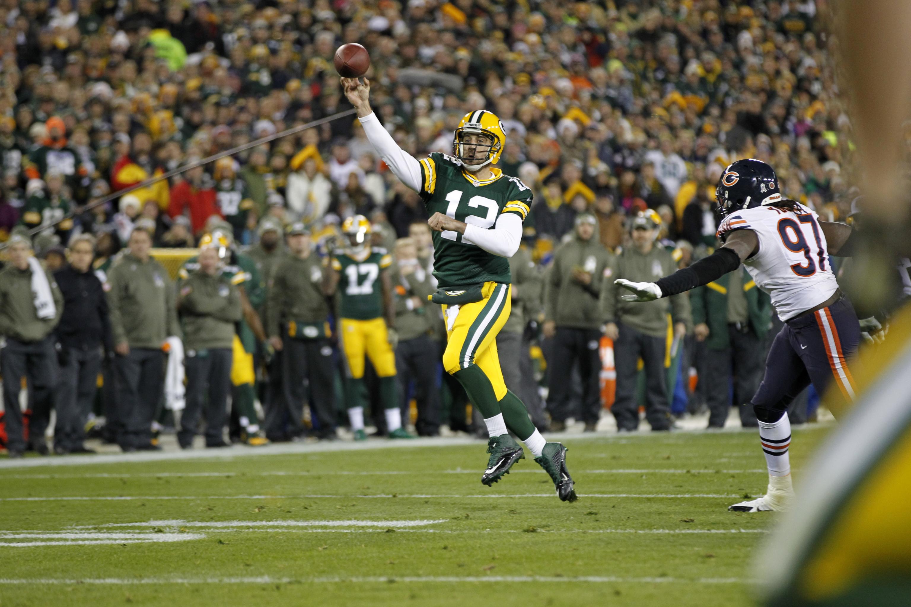 Green Bay Packers Continue NFC North Chase with Win over Chicago