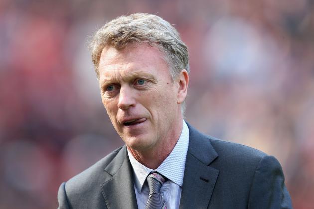 MANCHESTER, ENGLAND - MARCH 29:  Manchester United Manager David Moyes looks on prior to the Barclays Premier League match between Manchester United and Aston Villa at Old Trafford on March 29, 2014 in Manchester, England.  (Photo by Alex Livesey/Getty Images)