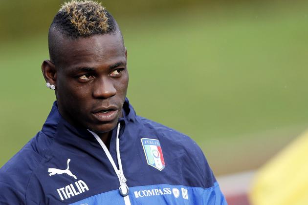 Italian national soccer team's Mario Balotelli attends a training session with the team at the Coverciano Training Center, near Florence, central Italy, Monday, Nov.10, 2014. Italy will play Croatia in Milan on Sunday in a Euro2016, Group H, qualifying round soccer match. (AP Photo/Fabrizio Giovannozzi)