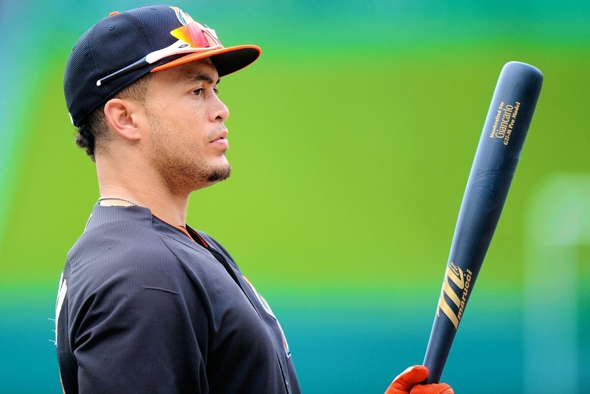 Giancarlo Stanton, Marlins Agree on New Contract: Latest Details