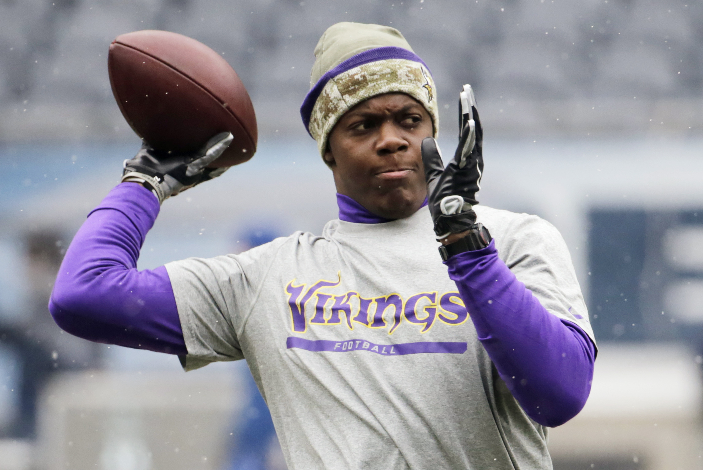 Minnesota Vikings' Teddy Bridgewater warms up before an NFL